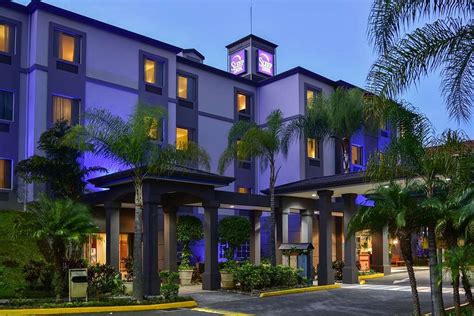 SAN JOSE INN .